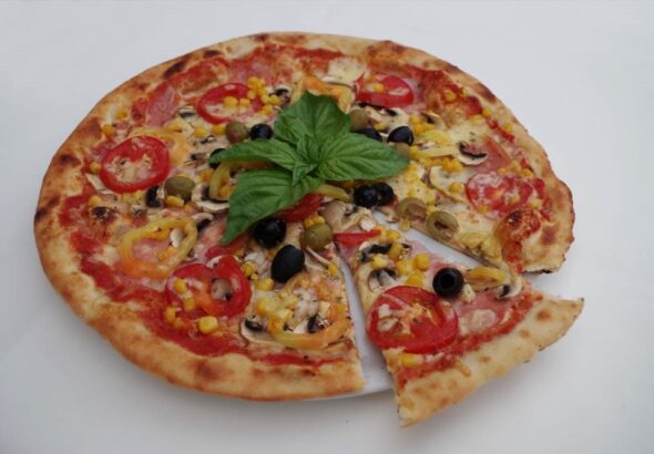 jak przyrządzić pieczarki do pizzy